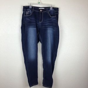 Women’s Plus Size Embellished Jeans